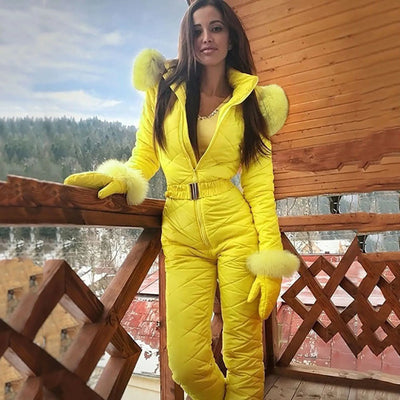 Shei | Mulheres elegantes de inverno em todos os lugares