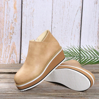 Botins de mulher com fecho e plataforma