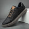 Sapatos de couro vegano