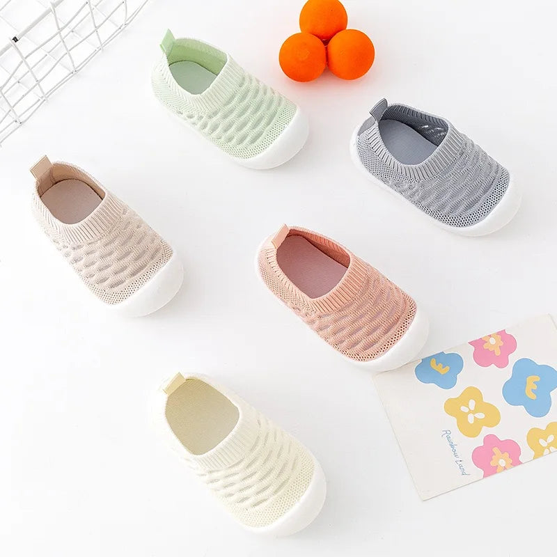 Baby non -slip grid shoes