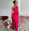 Emily - vestido longo de cetim com ombros e aberturas caídas