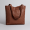 Mulher - bolsa - pele elegante, estilo moderno