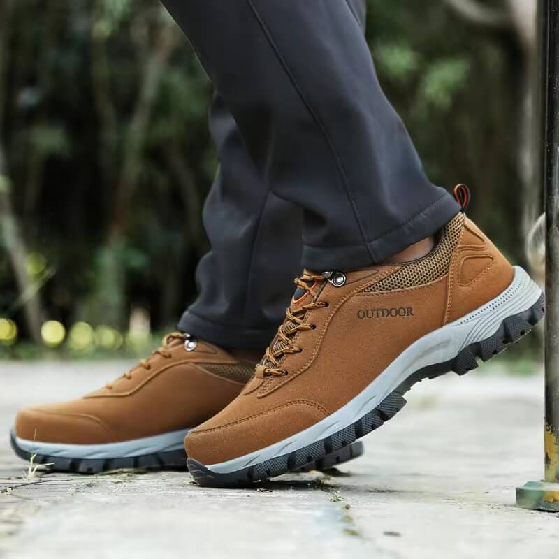Bota senderismo trabajo y trekking impermeable Marrón