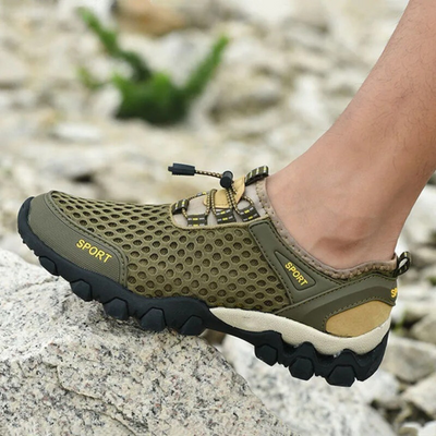 Compre sapatos de caminhada de homens