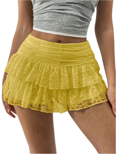 Mulher minifalda com panfletos e cintura casual ampla