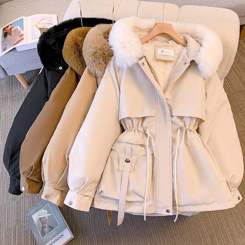 Winterparka | Kapuze mit Kunstpelz | Wärme & Eleganz