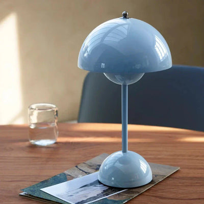 Candeeiro de mesa LED com luz quente e carregamento USB-C