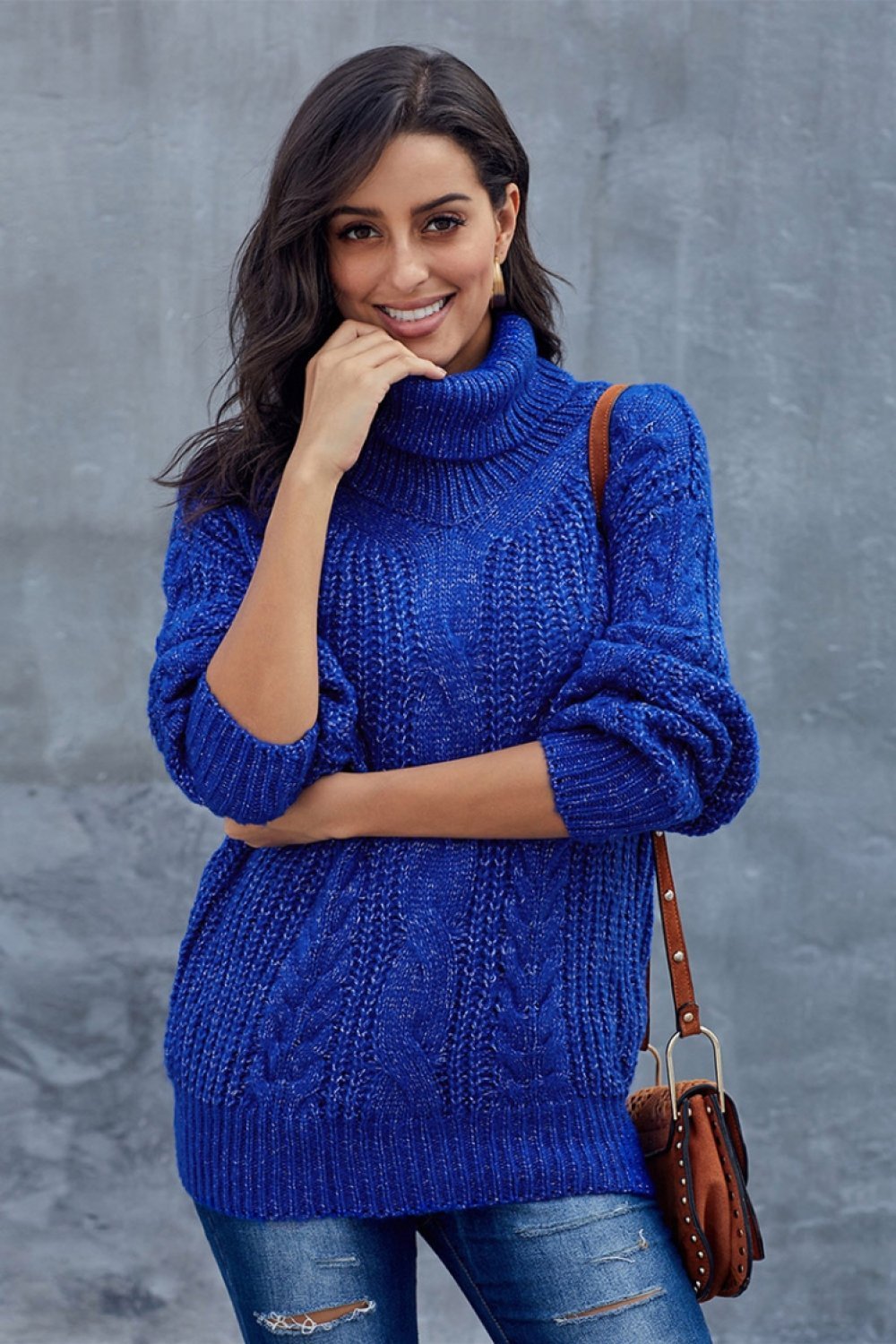 Patricia | Élégant jersey à col roulé pour femme avec un épais motif en maille torsadée