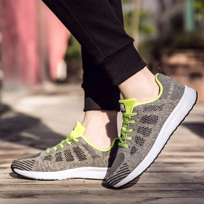 Sapatos de caminhada femininos