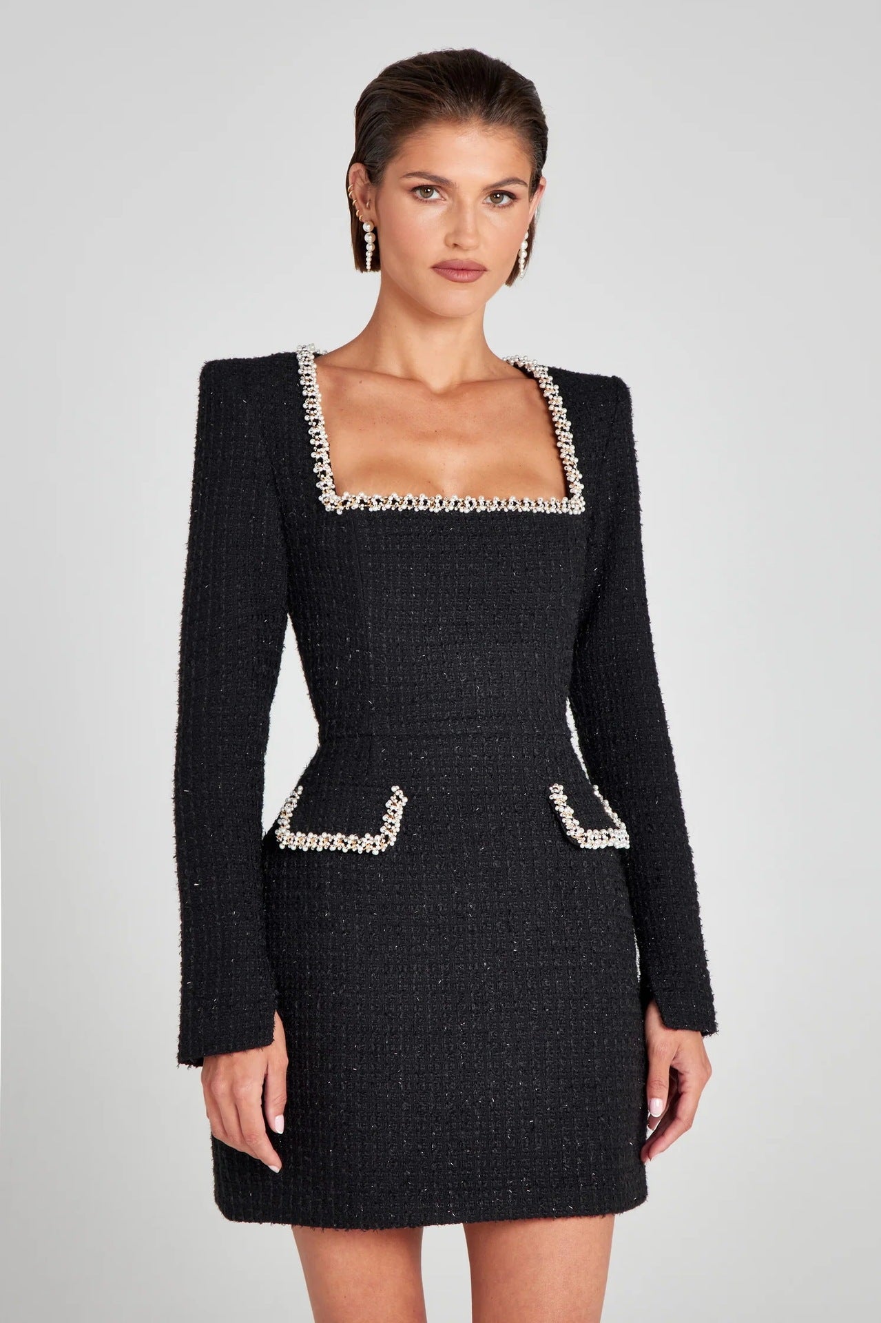 Marion - Vestido feminino elegante com os detalhes da conta e da conta