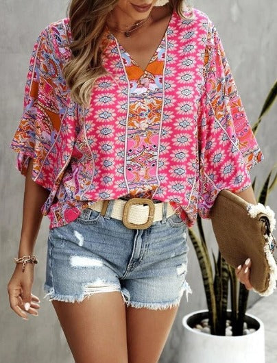 Top boho caitlin mulher impressa chique cortando verão