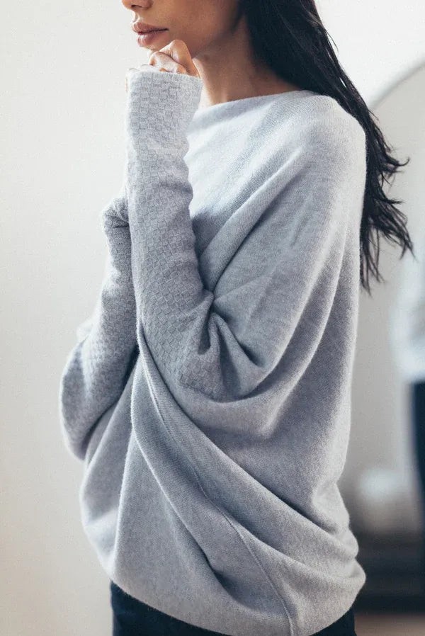 Jersey asymétrique en maille avec épaules découvertes