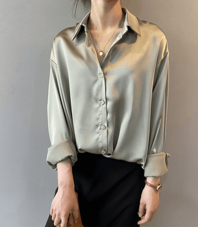Blusa de cetim de Silm com botões