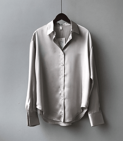 Blusa de cetim de Silm com botões