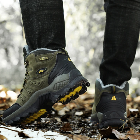 Botas de montanha robustas para homens