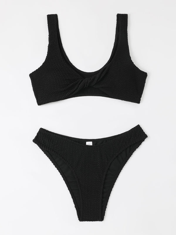 Bikini für Frauen mit gerafftem, gewelltem Stoff und gedrehtem Schwimmanzug