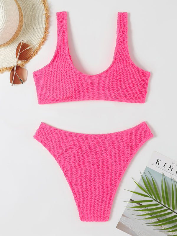 Bikini für Frauen mit gerafftem, gewelltem Stoff und gedrehtem Schwimmanzug