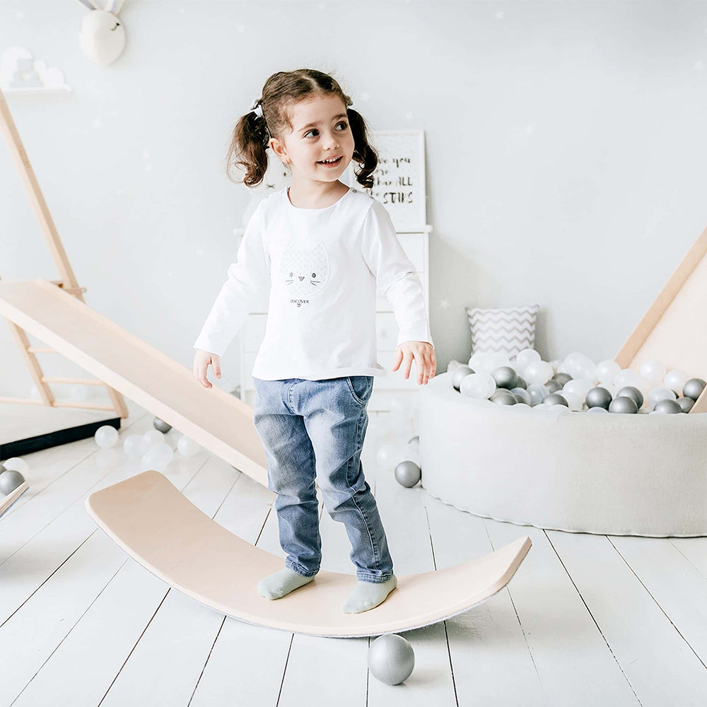 Tabela de equilíbrio, mesa de equilíbrio de madeira natural para crianças - Open Montessori Toy para o jogo criativo
