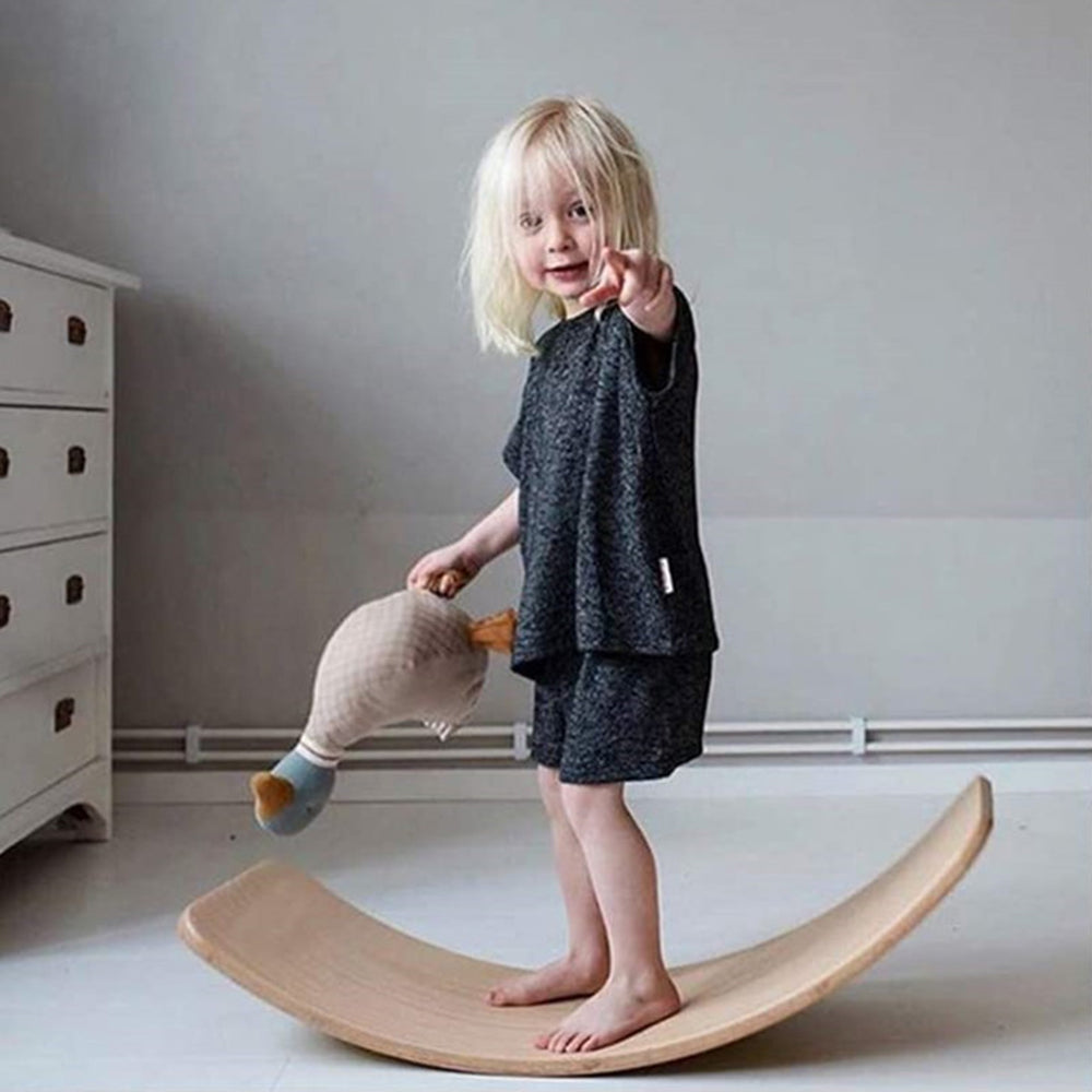 Tabela de equilíbrio, mesa de equilíbrio de madeira natural para crianças - Open Montessori Toy para o jogo criativo