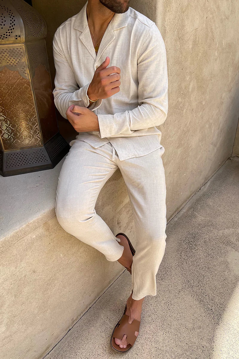 Conjunto de roupas masculinas