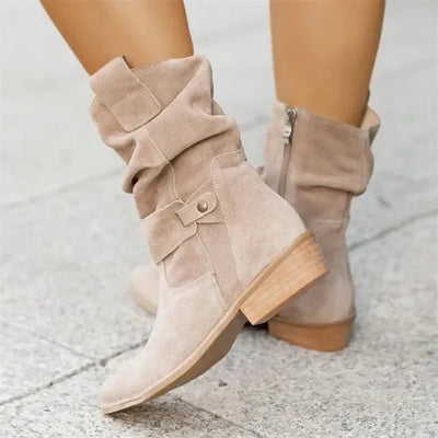 Botins de camurça para mulher - Design slouchy com salto baixo