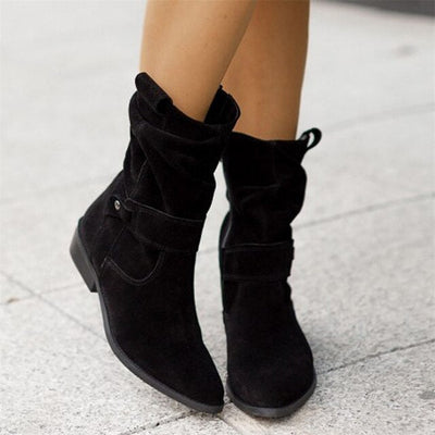 Botins de camurça para mulher - Design slouchy com salto baixo